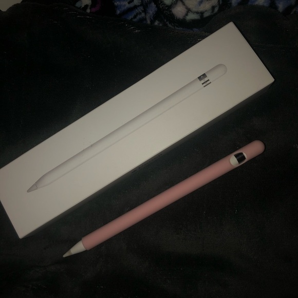 •IPad for sale•brand new barely used• - Picture 2 of 5